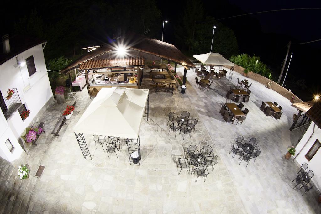 Agriturismo Cascina Del Vai 카이로 몬테노테 외부 사진