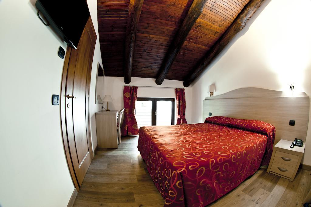 Agriturismo Cascina Del Vai 카이로 몬테노테 외부 사진