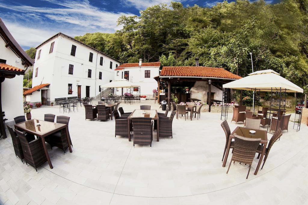 Agriturismo Cascina Del Vai 카이로 몬테노테 외부 사진