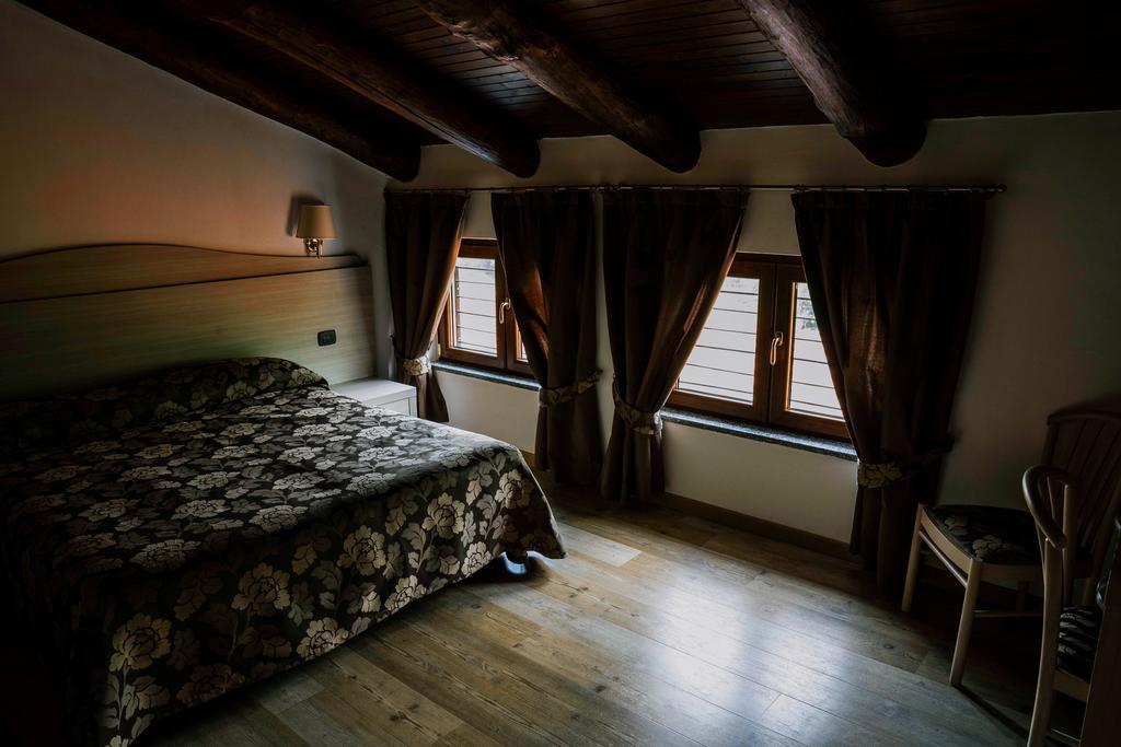 Agriturismo Cascina Del Vai 카이로 몬테노테 외부 사진