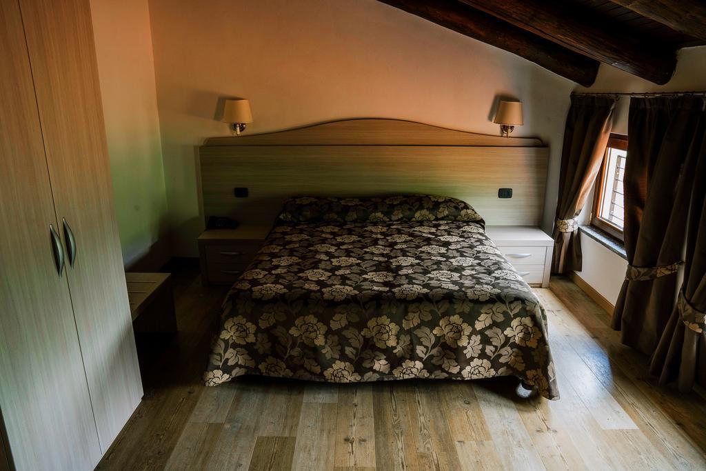 Agriturismo Cascina Del Vai 카이로 몬테노테 외부 사진