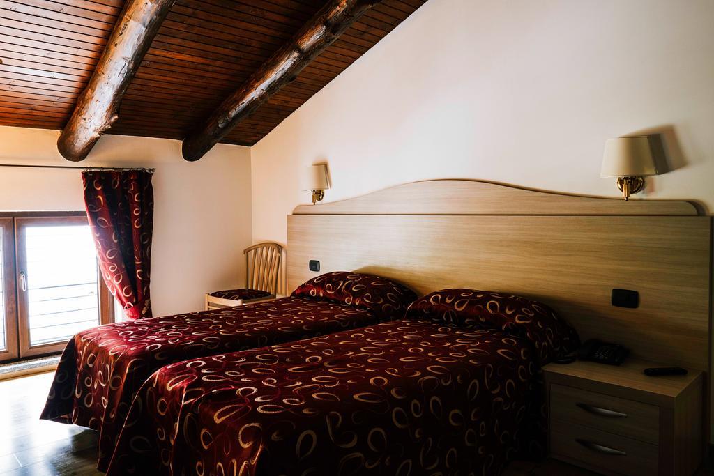 Agriturismo Cascina Del Vai 카이로 몬테노테 외부 사진