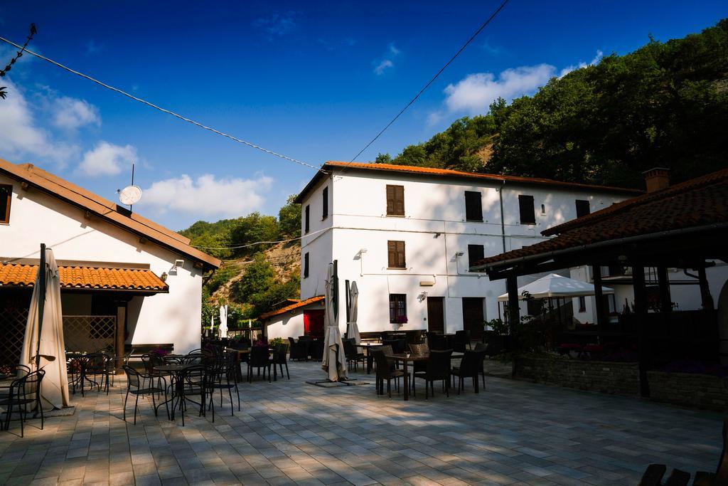 Agriturismo Cascina Del Vai 카이로 몬테노테 외부 사진