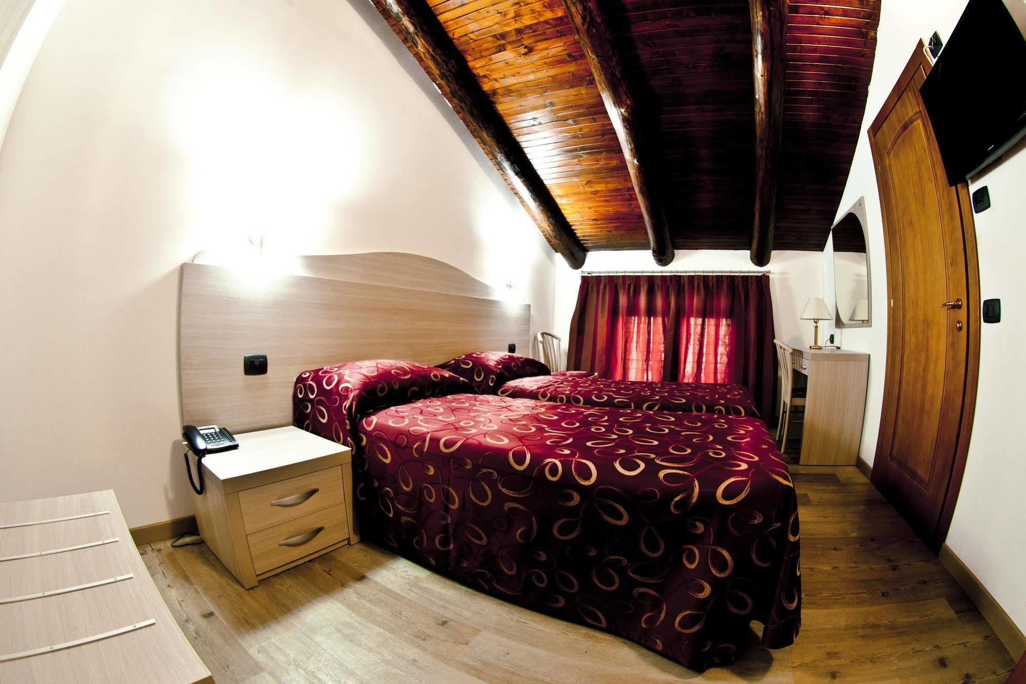 Agriturismo Cascina Del Vai 카이로 몬테노테 외부 사진