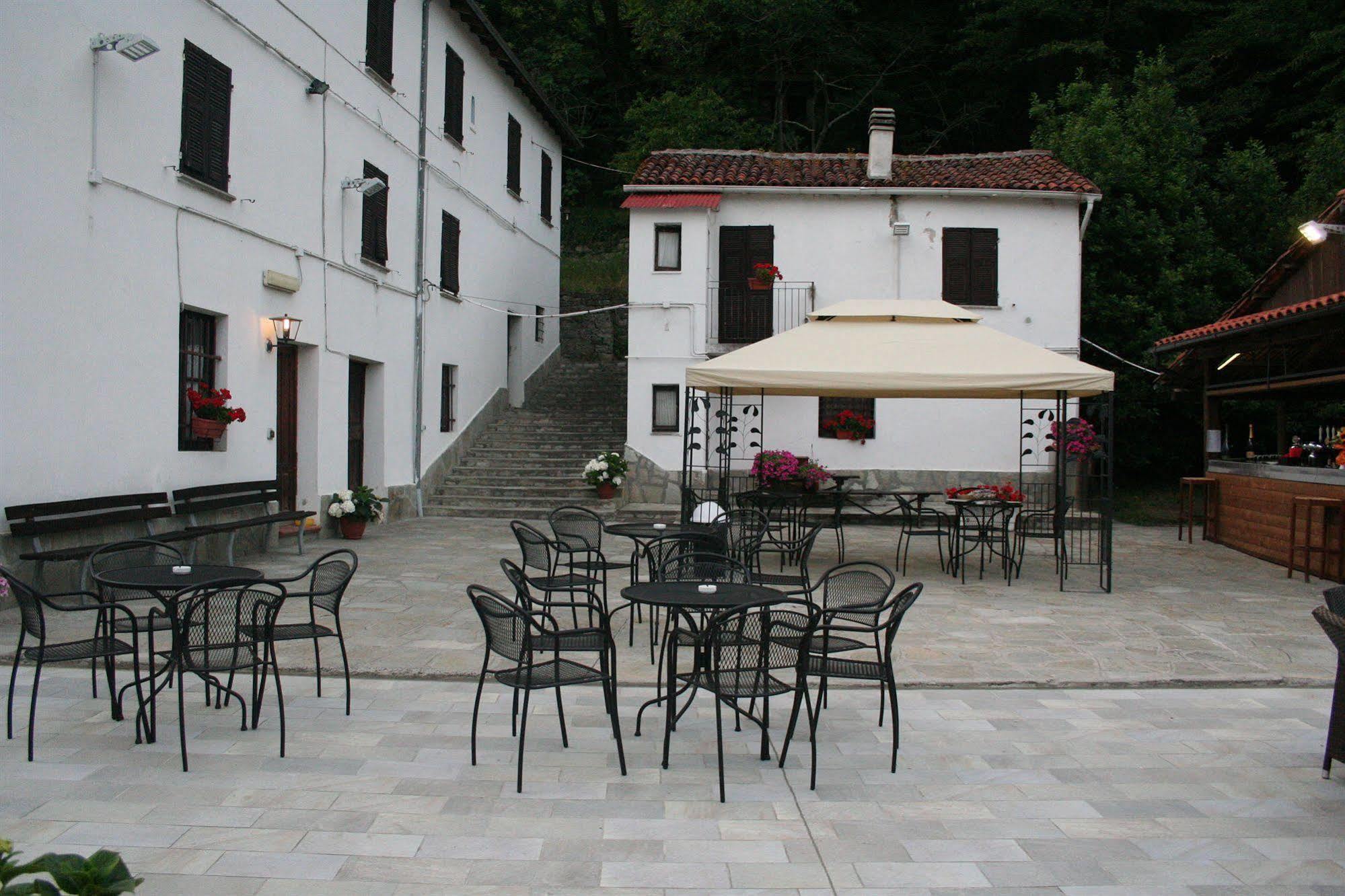 Agriturismo Cascina Del Vai 카이로 몬테노테 외부 사진