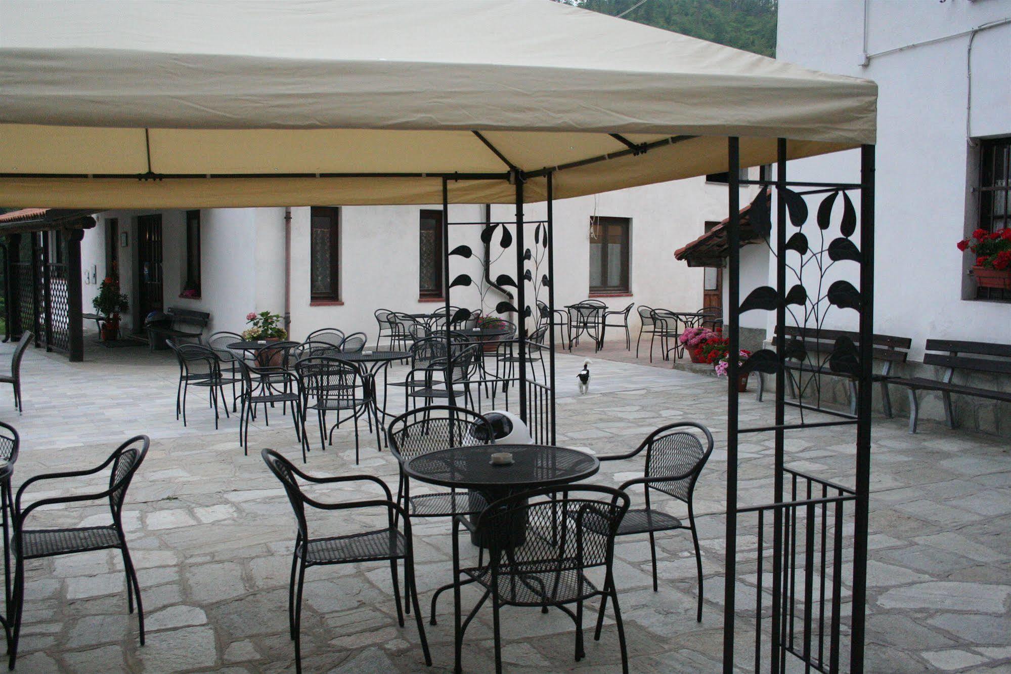 Agriturismo Cascina Del Vai 카이로 몬테노테 외부 사진